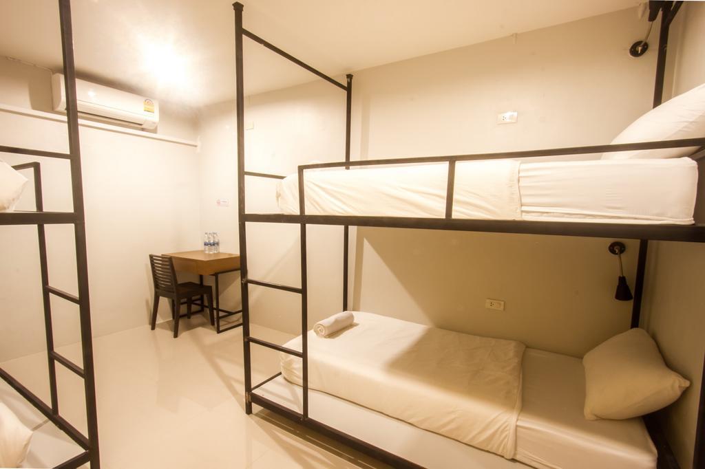 Sunny Hostel Chiangmai @Tha Pae Chiang Mai Pokój zdjęcie