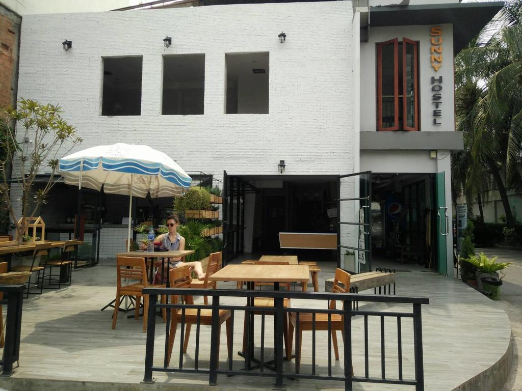 Sunny Hostel Chiangmai @Tha Pae Chiang Mai Zewnętrze zdjęcie