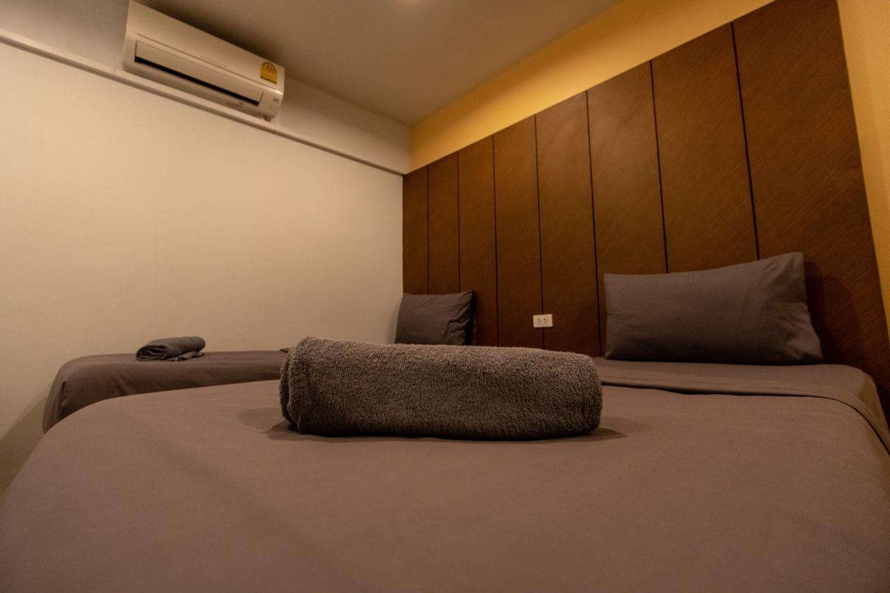 Sunny Hostel Chiangmai @Tha Pae Chiang Mai Zewnętrze zdjęcie