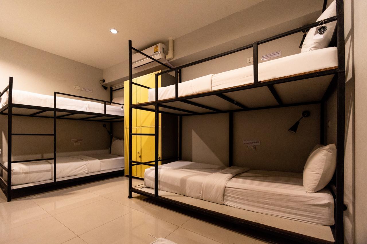 Sunny Hostel Chiangmai @Tha Pae Chiang Mai Zewnętrze zdjęcie